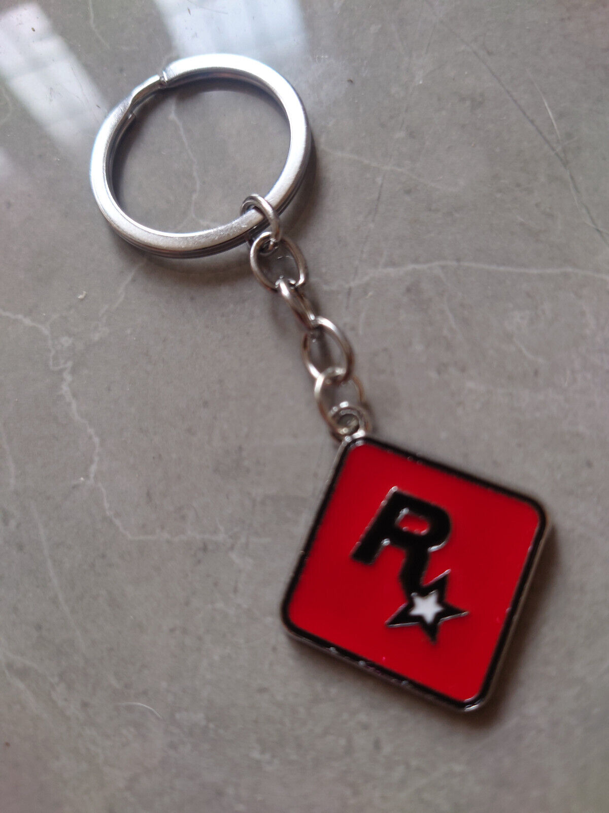 GTA ROCKSTAR RED Keyring Keychain comes ps5 ps4 xbox xbox1 grand theft auto