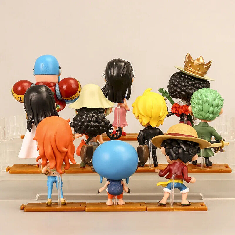 Anime One Piece LUFFY PVC Figure Model TOY NETFLIX CHOPPER NICO KEYRING KEYCHAIN