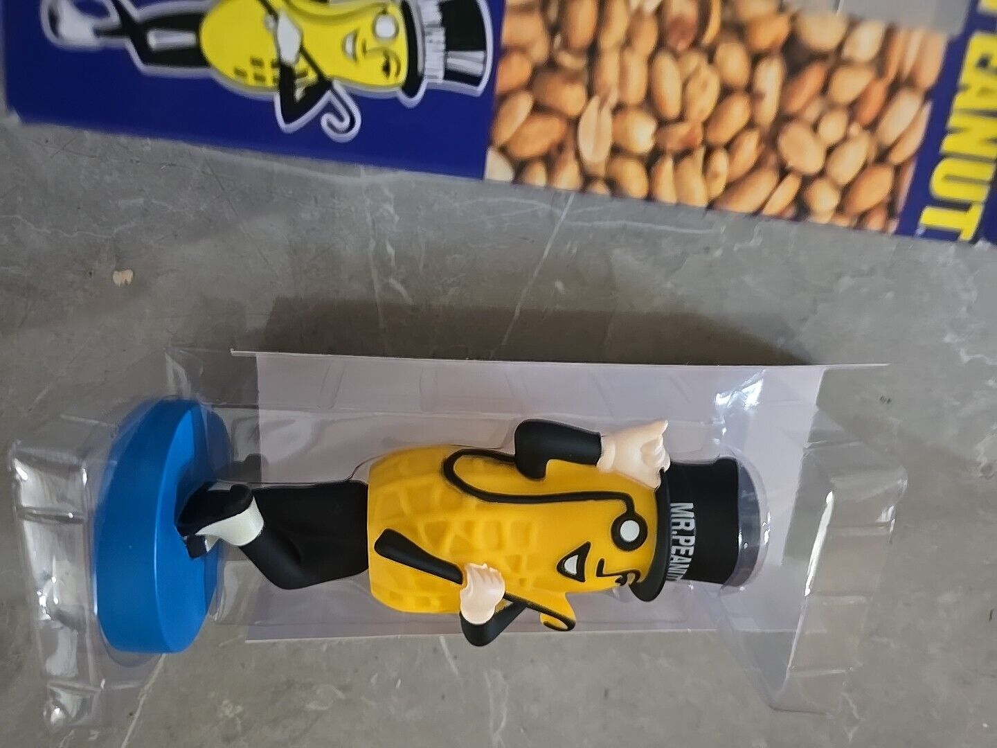 PLANTERS MR. PEANUT 7” FUNKO WACKY WOBBLER Nodder Bobble Head Figure