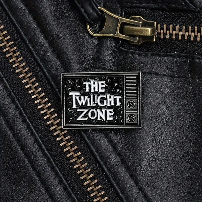 THE TWILIGHT ZONE Metal Enamel Pin Badge TV MOVIE RETRO BBC2 SHOW WEIRD CRAZY