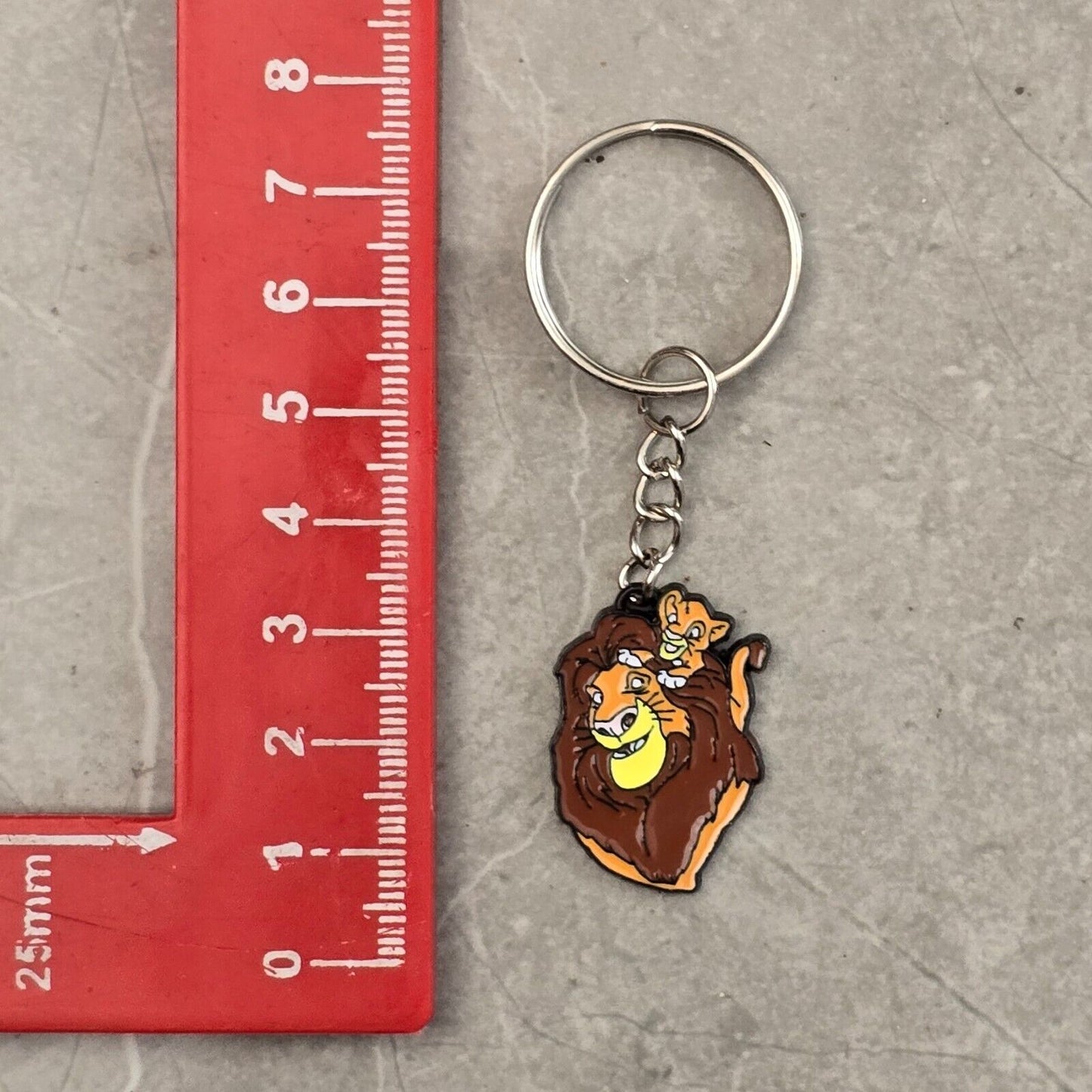 LION KING Disney Mufasa Simba ENAMEL Keyring Keychain BROWN ELTON LIONS