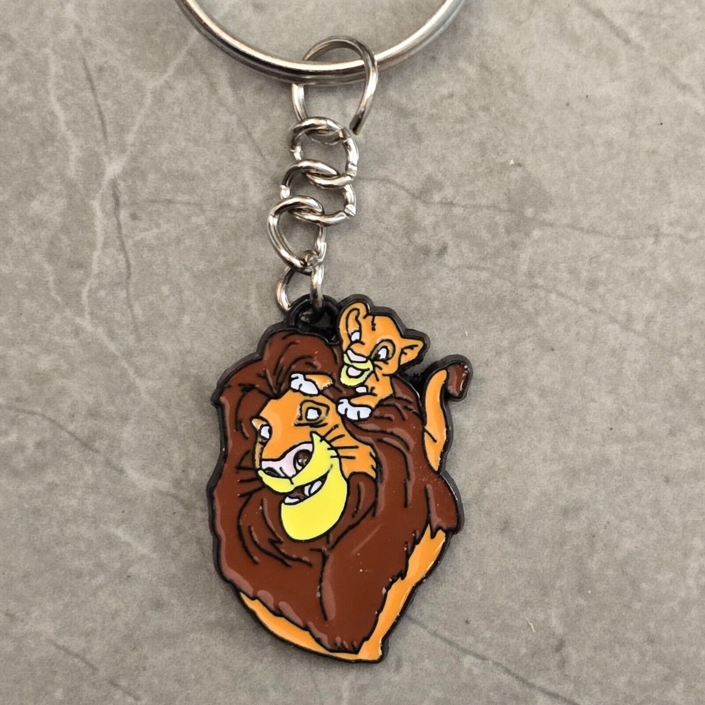 LION KING Disney Mufasa Simba ENAMEL Keyring Keychain BROWN ELTON LIONS