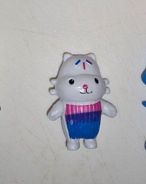Gabby's Dollhouse Cute small Animals Mercat Figure Set Figures Gabbys Cakey Kids