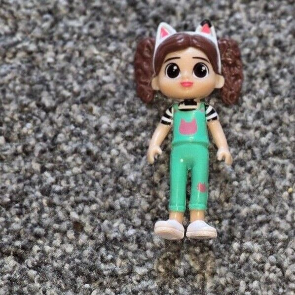 Gabby's Dollhouse Cute small CAKE TOPPER Figure Set Figures Gabbys Cakey Kids