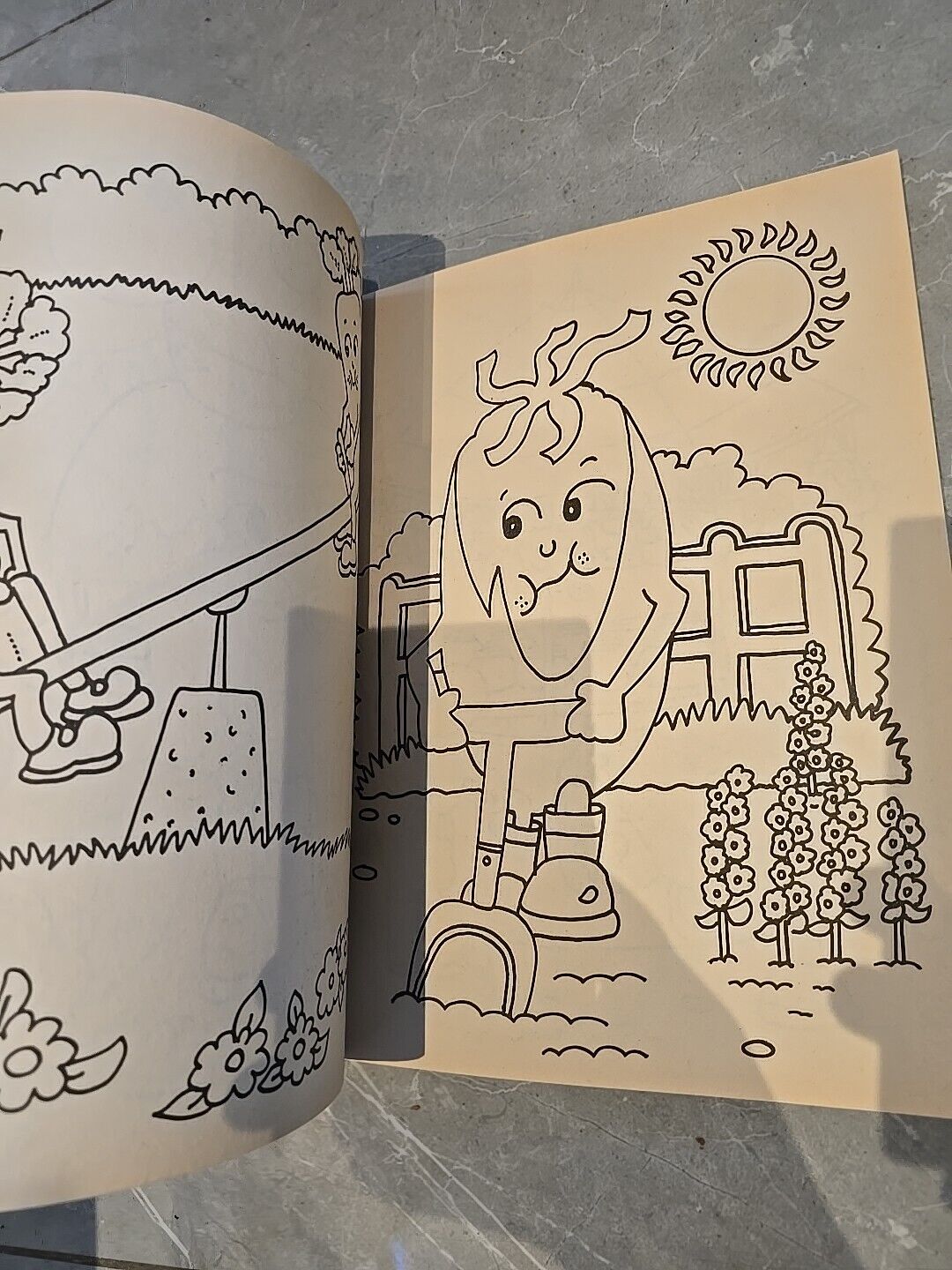 UNUSED NO 3 MINT The Munch Bunch 1980 ORIGINAL COLOURING BOOK Retro Kids TV