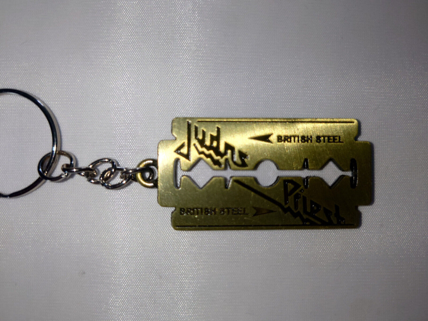 Metal Key Chain Keyring Tin for Judas Priest Chaveros Lovers Razor Blade Gift