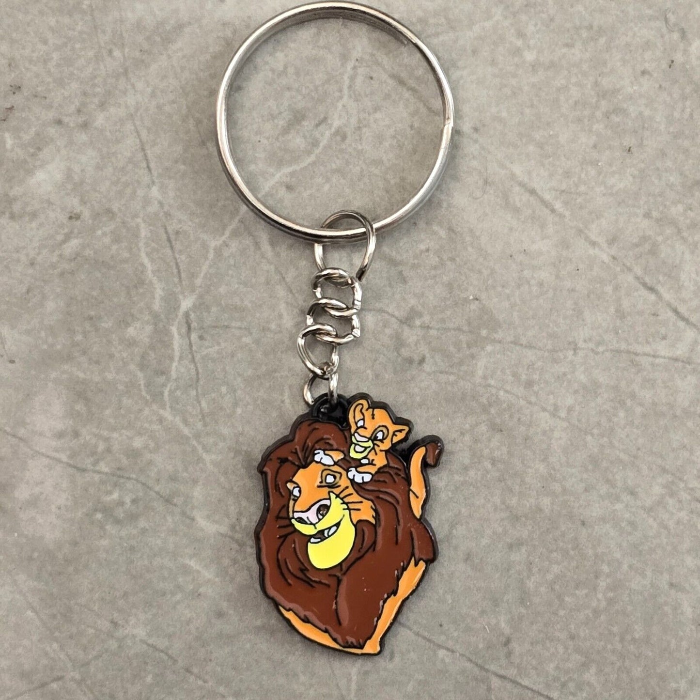 LION KING Disney Mufasa Simba ENAMEL Keyring Keychain BROWN ELTON LIONS