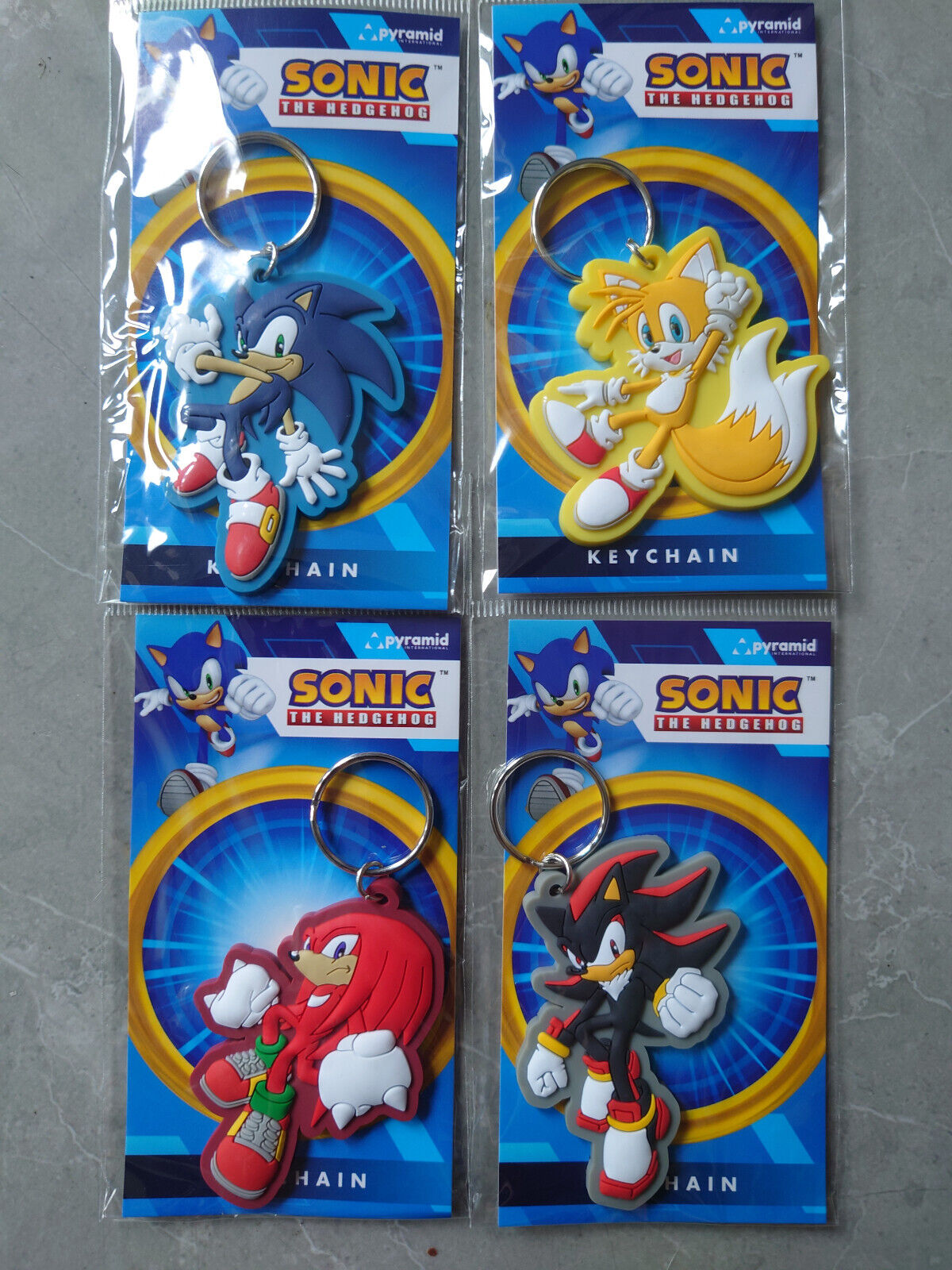SONIC THE HEDGEHOG Official Keyring 2D Rubber TAILS SHADOW Sega Gaming CHOOSE