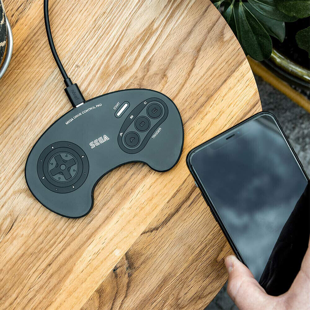 OFFICIAL SEGA MEGA DRIVE HAND CONTROLLER WIRELESS CHARGING MAT PHONE CHARGER