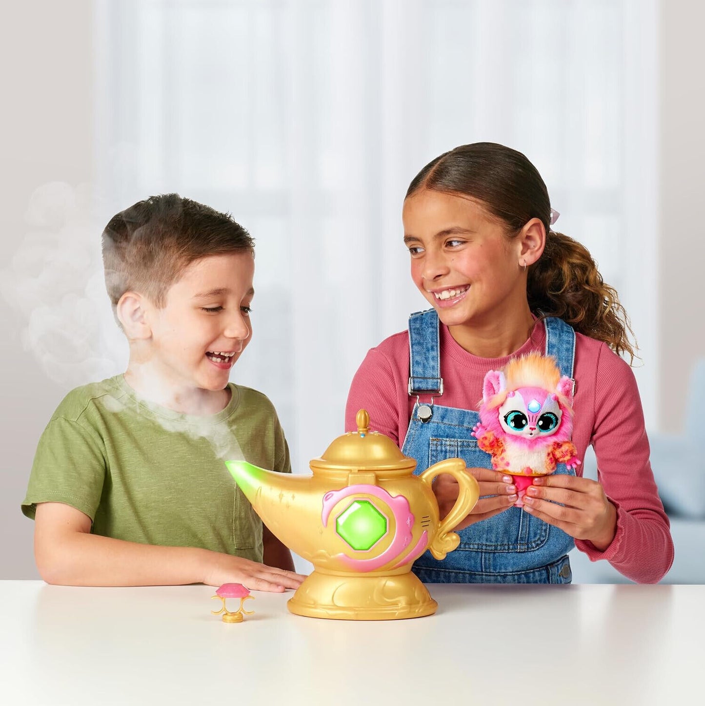 Magic Mixies Magic Genie Lamp with Interactive 8 inch PINK Plush Toy & 60+ Sound