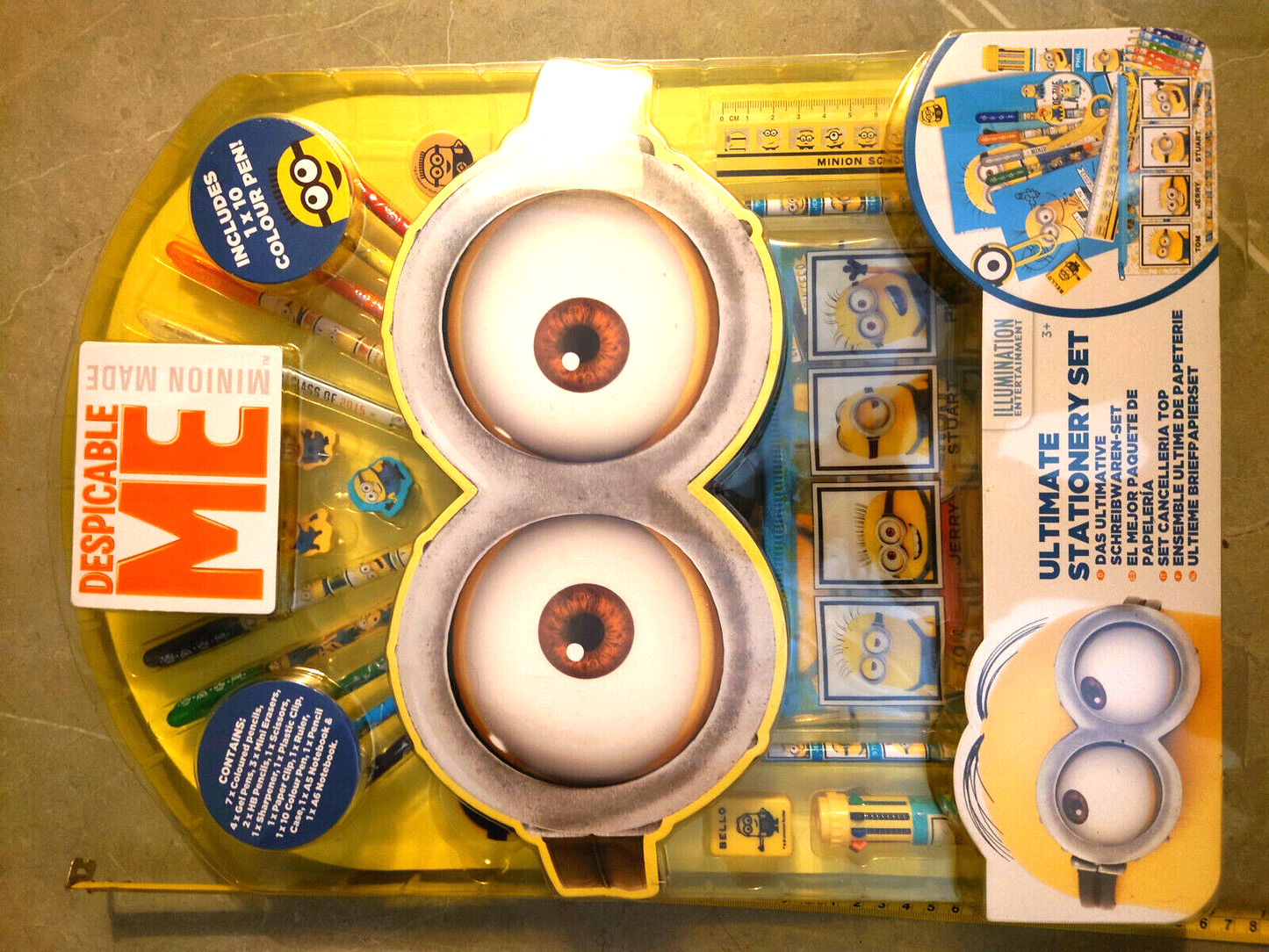 25 Piece SUPER Minions ULTIMATE JUMBO Stationary SET Dispicable Me 18X14 INCHES