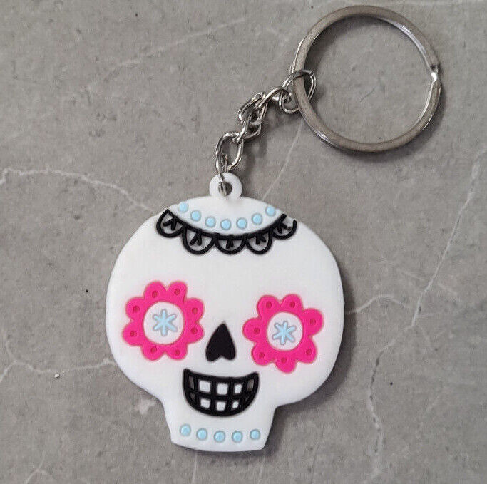 HALLOWEEN 3D KEYRING PUMPKIN WITCH SKULL VAMPIRE FUN KIDS KEYCHAIN PARTY FILLER