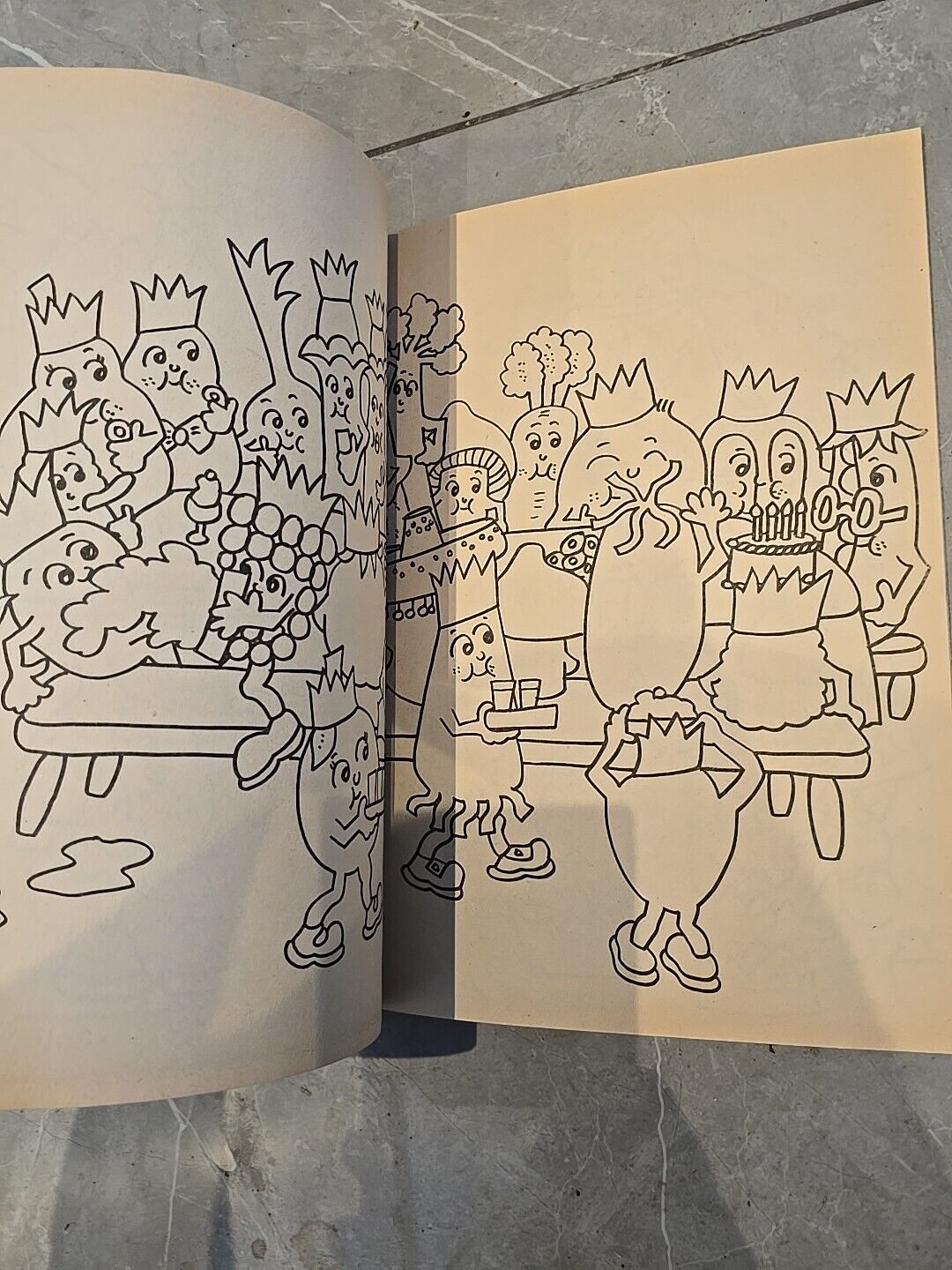 UNUSED NO 1 MINT The Munch Bunch 1980 ORIGINAL COLOURING BOOK Retro Kids TV