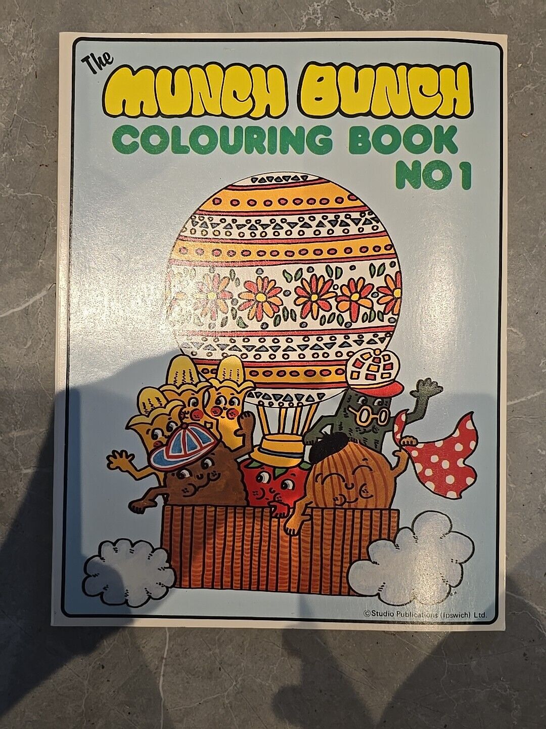 UNUSED NO 1 MINT The Munch Bunch 1980 ORIGINAL COLOURING BOOK Retro Kids TV