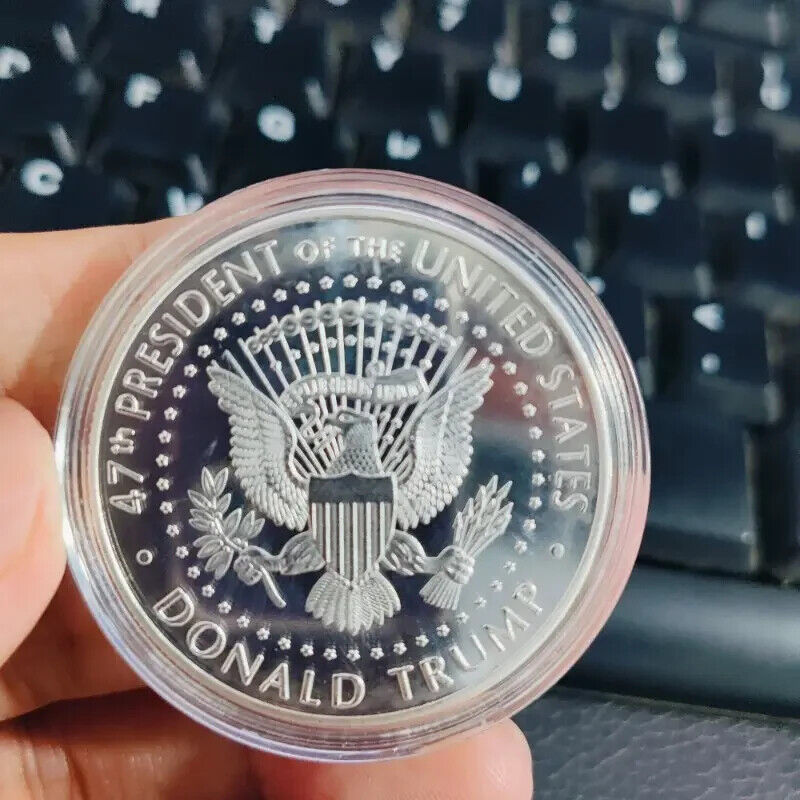 A Donald Trump 2024 Presidential Election Campaign Commemorative Challenge Coin