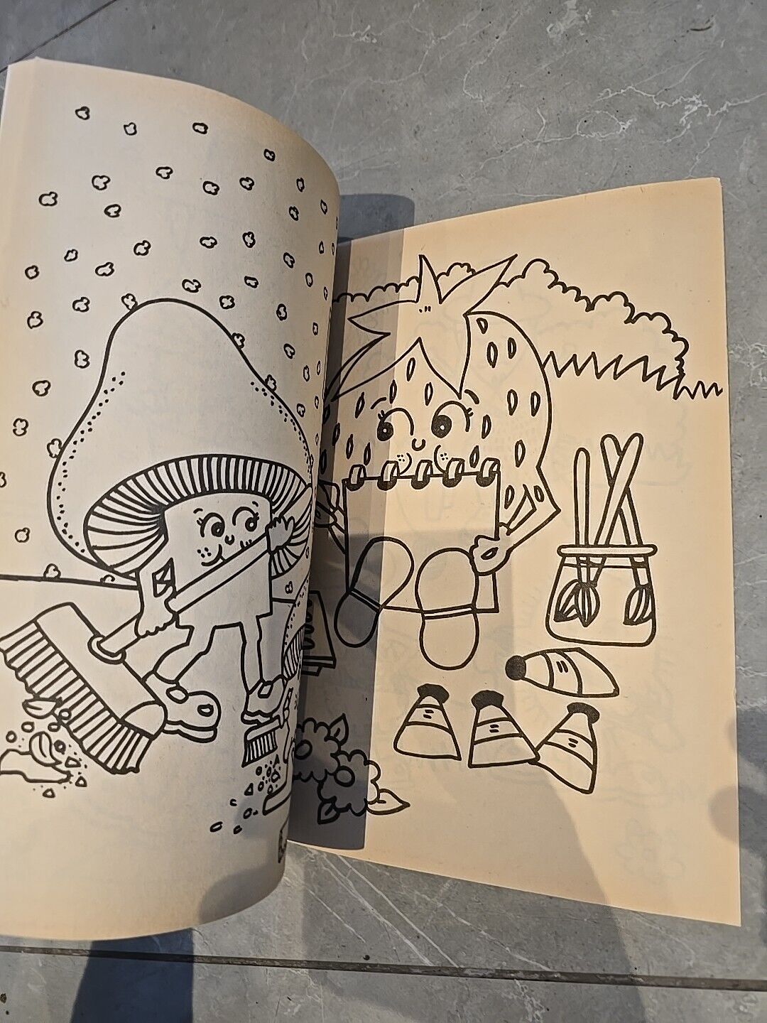UNUSED NO 2 MINT The Munch Bunch 1980 ORIGINAL COLOURING BOOK Retro Kids TV