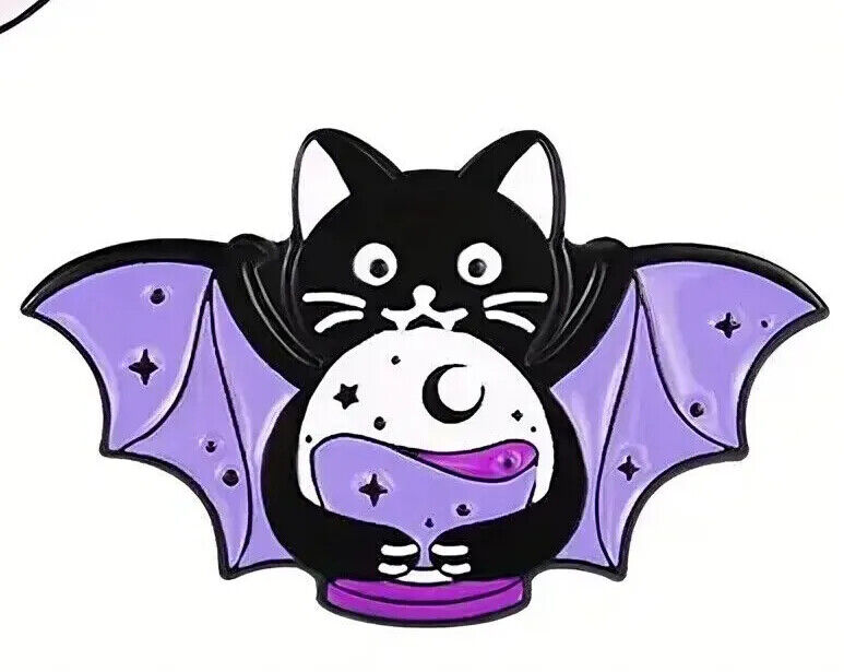 CAT HALLOWEEN Metal Enamel Pin Badge Retro MOVIE HORROR WITCH SPELLS BOOK