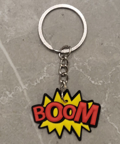 GAMER GAMING SUPERHERO KEYRING FUN KIDS KEYCHAIN PARTY FILLER WOW BOOM WHAM OMG