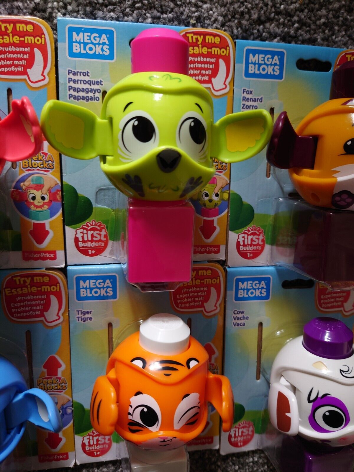 MEGA BLOCKS - PEEK-A-BLOCKS - CHOOSE CHARACTER - ONE SUPPLIED