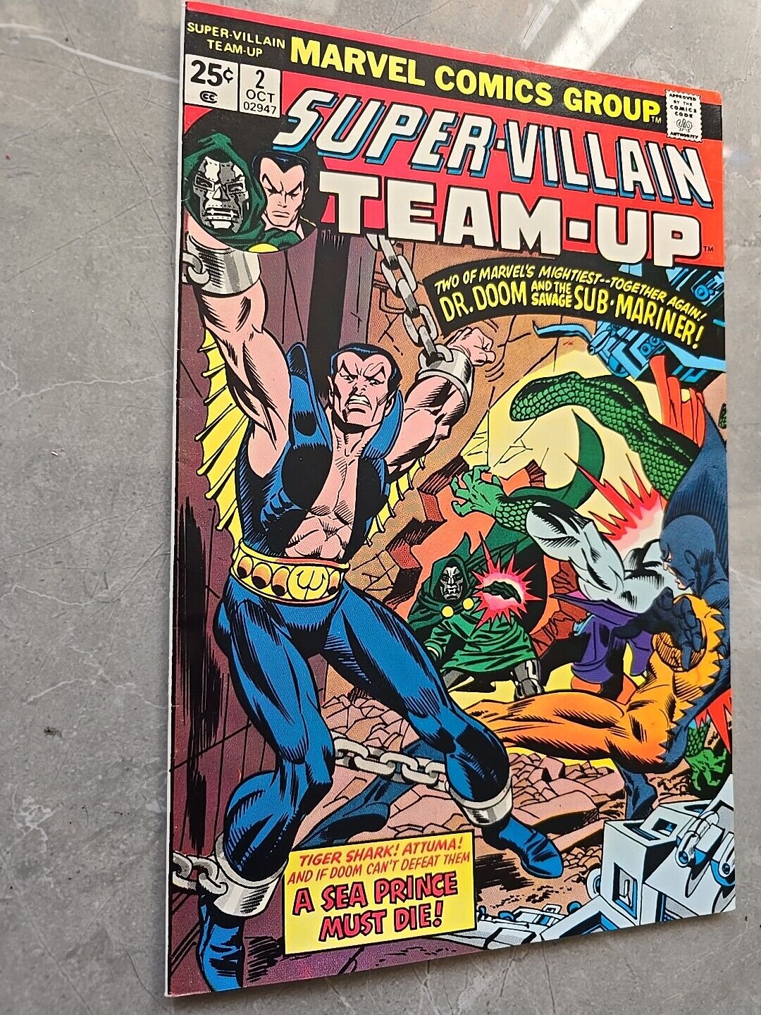 SUPER VILLAIN TEAM UP #2 VF (8.0) OCTOBER 1975 MARVEL COMICS DOOM SUB MARINER