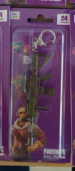 Fortnite 3D metal Weapon Replica Keychain Choose your keychain BNIB