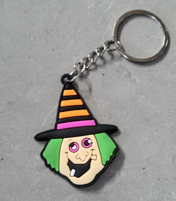 HALLOWEEN 3D KEYRING PUMPKIN WITCH SKULL VAMPIRE FUN KIDS KEYCHAIN PARTY FILLER