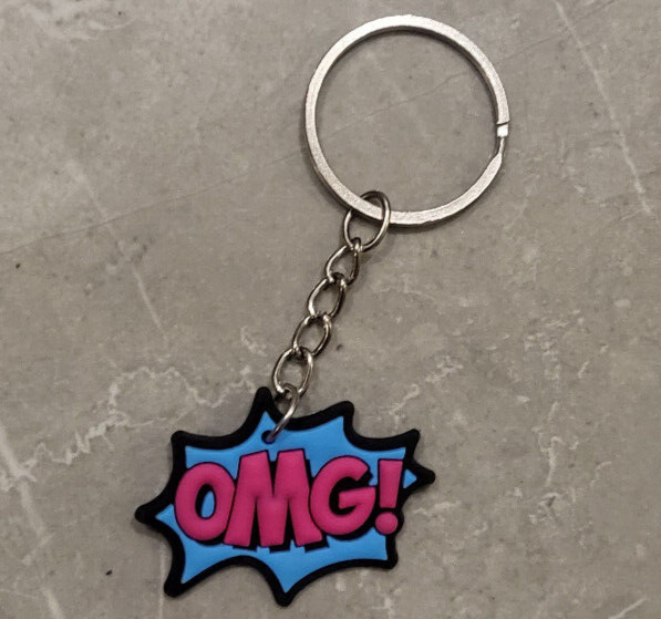 GAMER GAMING SUPERHERO KEYRING FUN KIDS KEYCHAIN PARTY FILLER WOW BOOM WHAM OMG