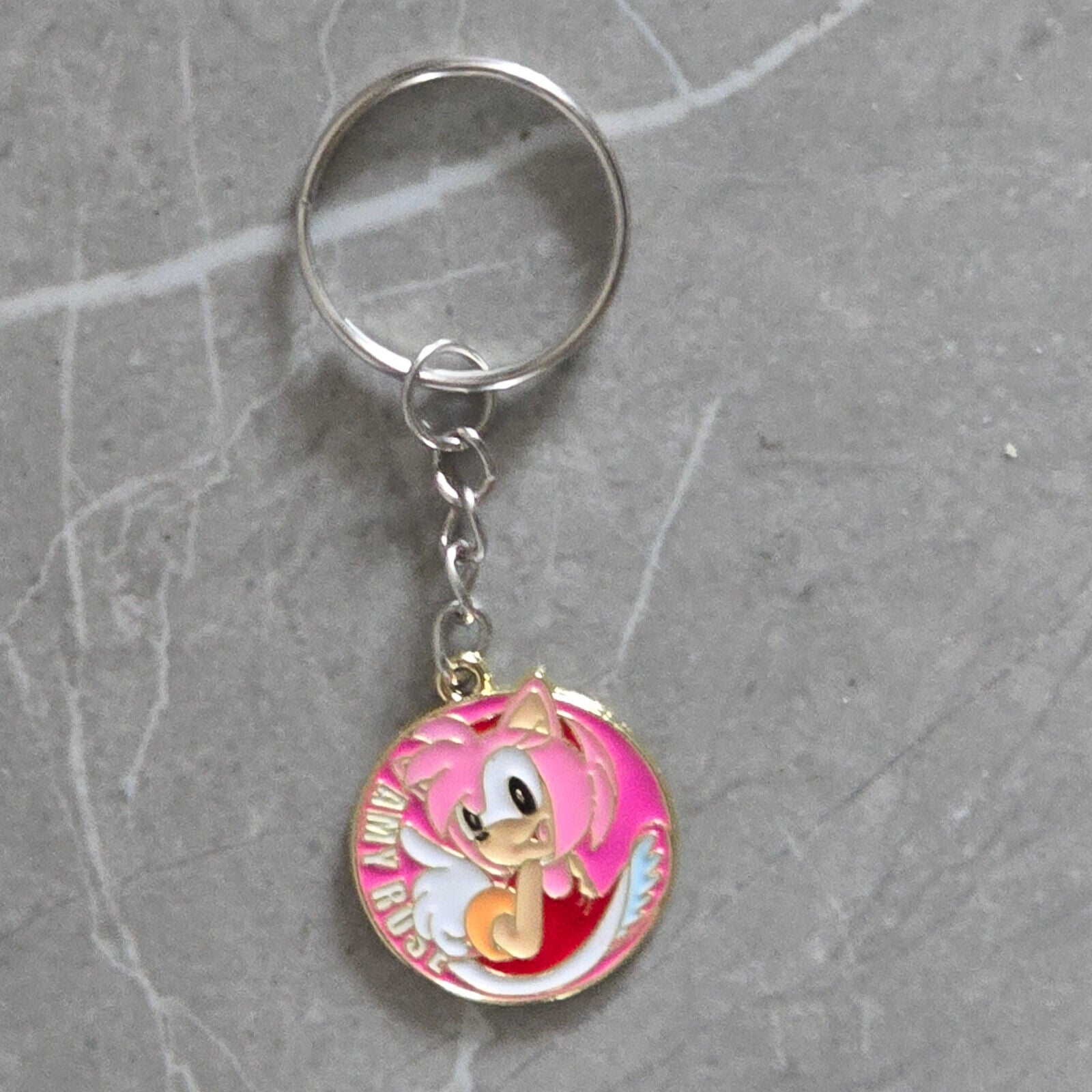 SONIC THE HEDGEHOG KRY CHAIN Keyring ENAMEL TAILS AMY ROSE Sega Gaming KNUCKLES