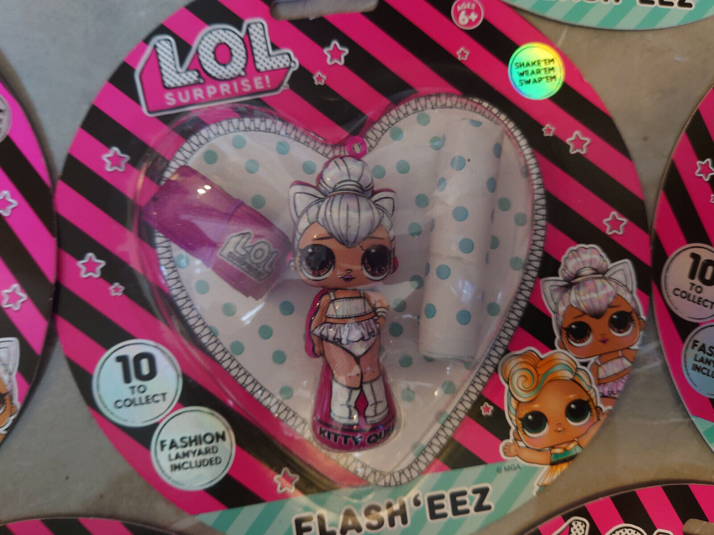 L.O.L. Surprise FLASH EEZ CHOOSE YOURS LOL FLASHEEZ LIGHTS UP LANYARD PENDANT