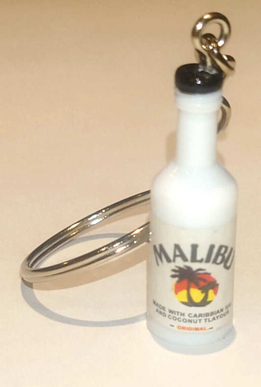 NEW Malibu Bottle Keyring WHITE ALCOHOL PINAPPLE KEYCHAIN CHARM STOCKING FILLER