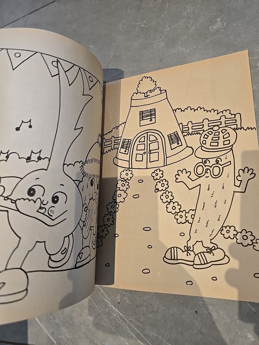 UNUSED NO 3 MINT The Munch Bunch 1980 ORIGINAL COLOURING BOOK Retro Kids TV