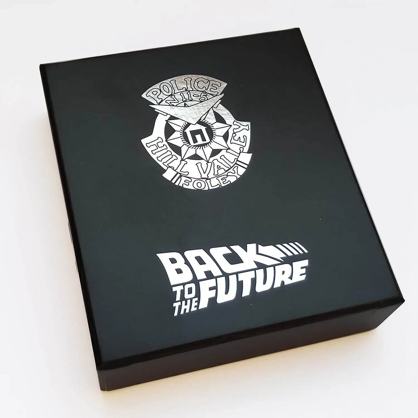 BACK TO THE FUTURE 2 POLICE BADGE LIMITED EDITION PROP REPLICA BTTF MARTY BIFF
