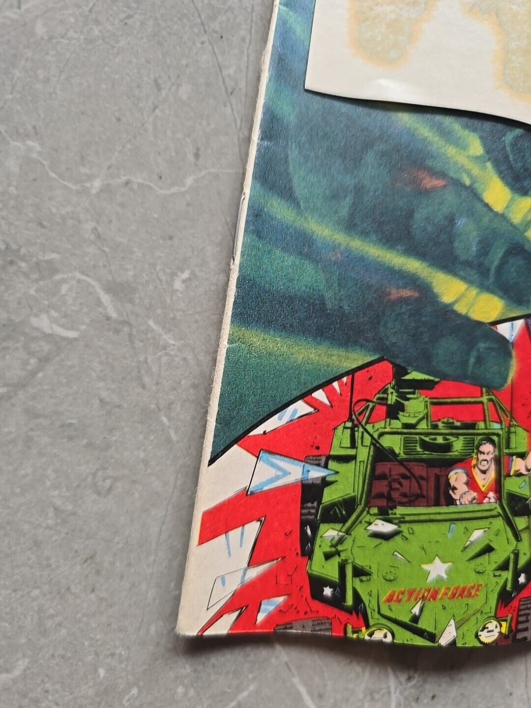 Marvel UK The Incredible Hulk Presents #1 RARE (1989) NM WITH ORIGINAL TATTOO