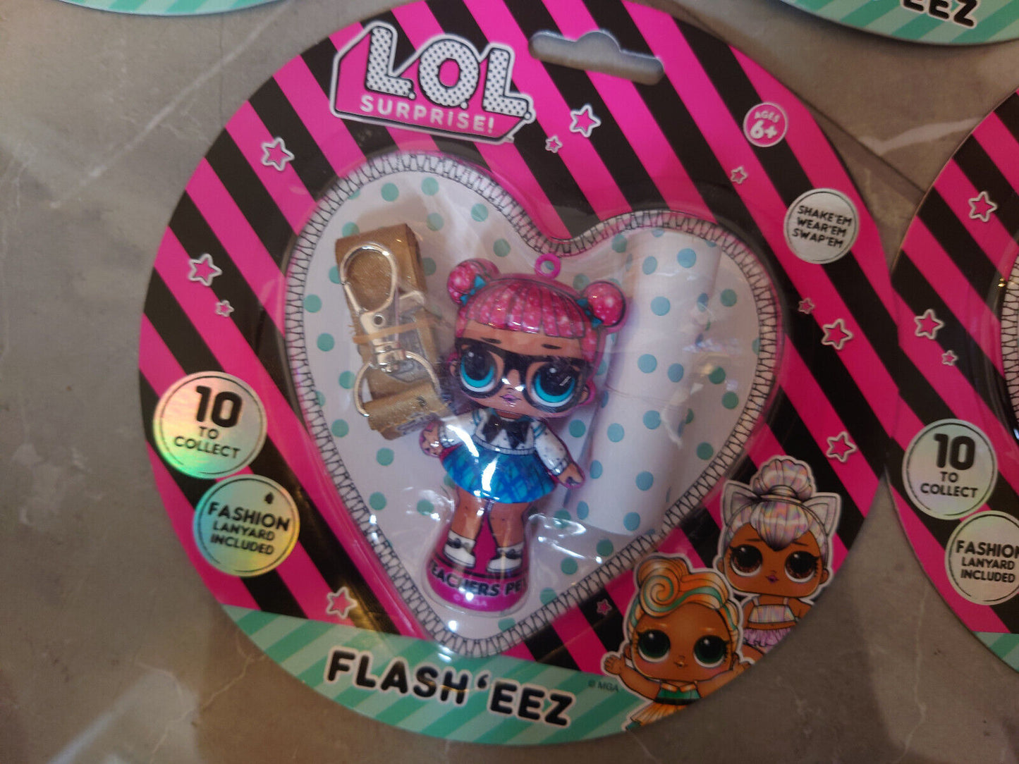 L.O.L. Surprise FLASH EEZ CHOOSE YOURS LOL FLASHEEZ LIGHTS UP LANYARD PENDANT