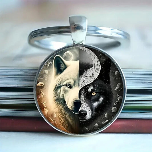 WOLF YIN YANG ROUNF GOTHIC keyring keychain aurora borealis MOON CLOUDS