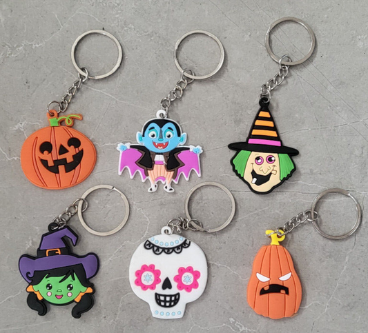 HALLOWEEN 3D KEYRING PUMPKIN WITCH SKULL VAMPIRE FUN KIDS KEYCHAIN PARTY FILLER