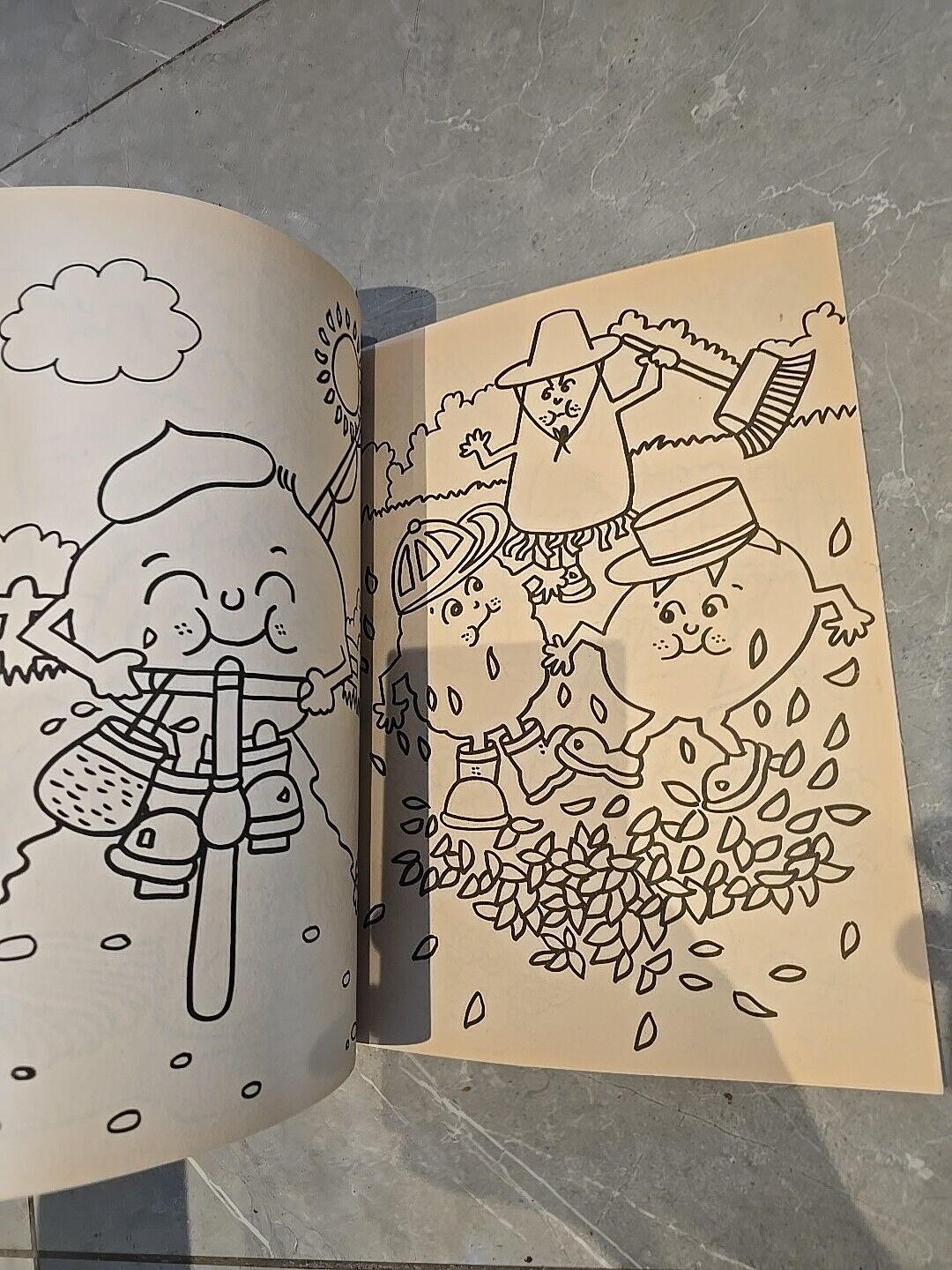 UNUSED NO 3 MINT The Munch Bunch 1980 ORIGINAL COLOURING BOOK Retro Kids TV