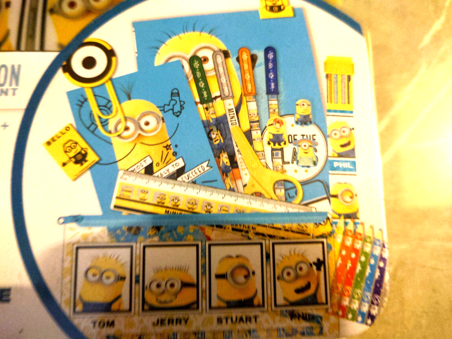 25 Piece SUPER Minions ULTIMATE JUMBO Stationary SET Dispicable Me 18X14 INCHES