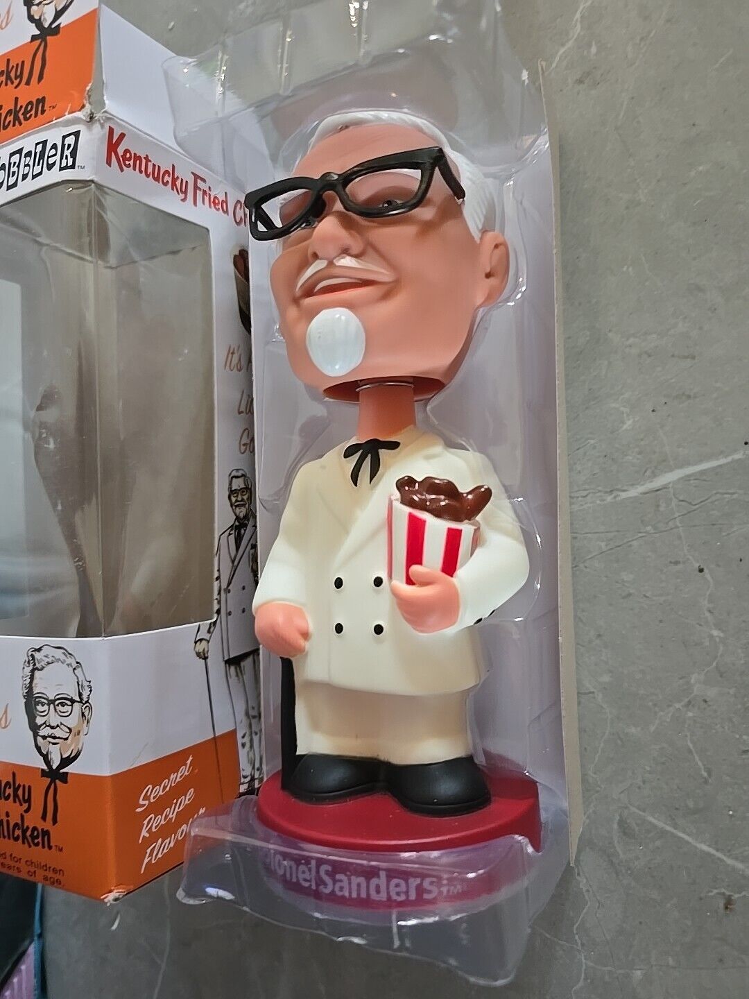 COLONEL SANDERS KENTUCKY FRIED CHICKEN KFC FUNKO WACKY WOBBLER COLLECTIBLE