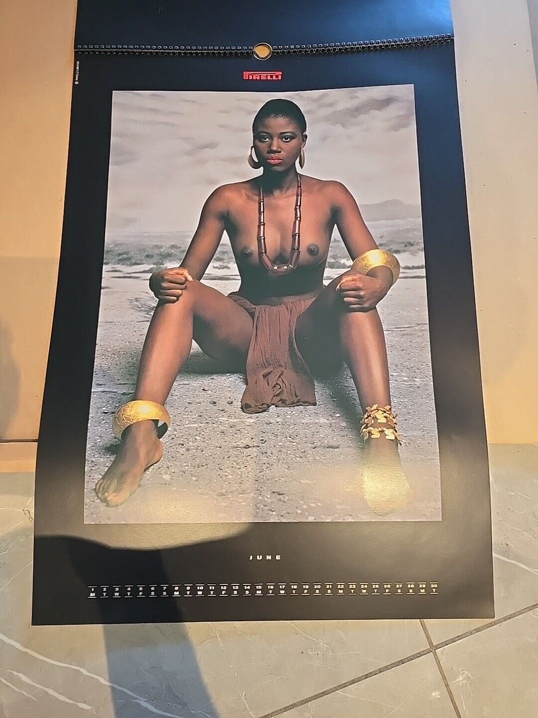 VINTAGE Pirelli 1987 printed calendar all 12 months cover original box BLACK