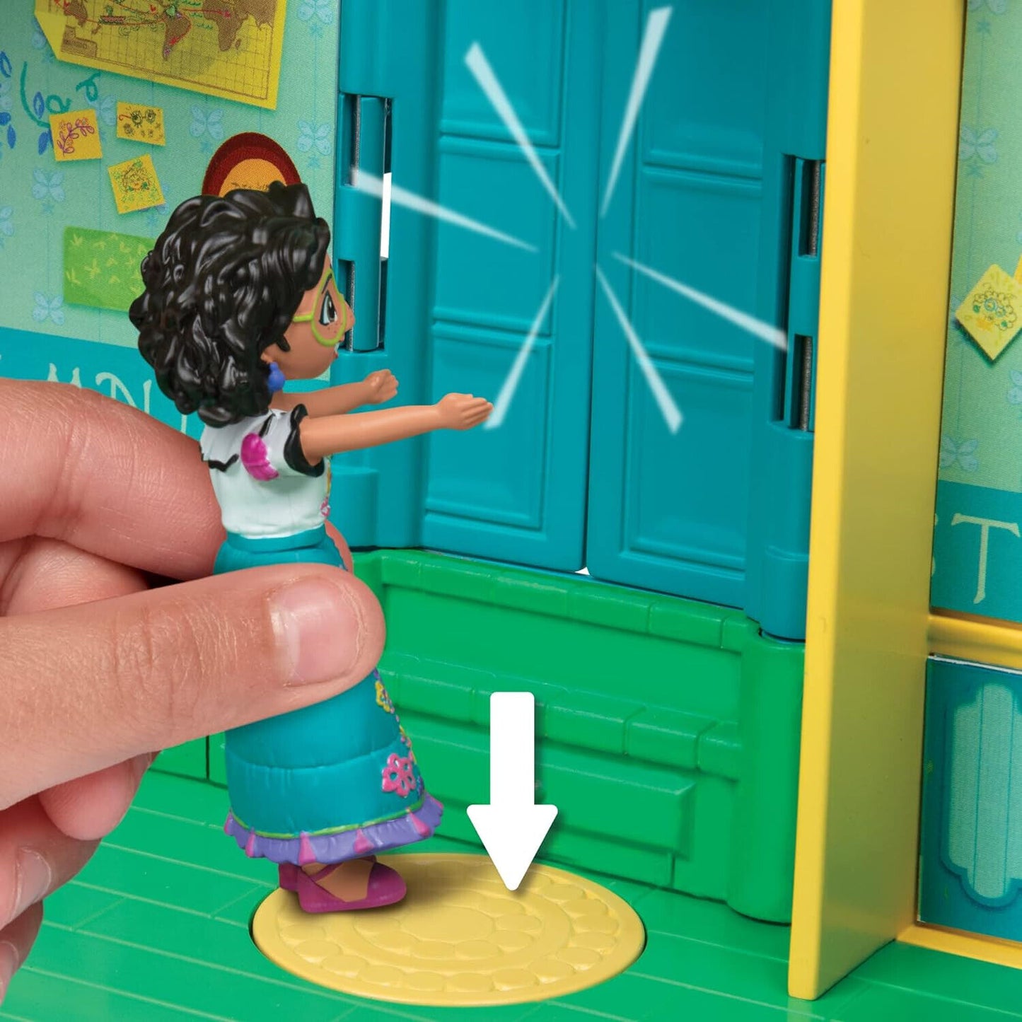 Disney Encanto Mirabel Room Mini Doll Playset with Accessories