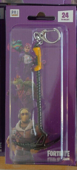 Fortnite 3D metal Weapon Replica Keychain Choose your keychain BNIB