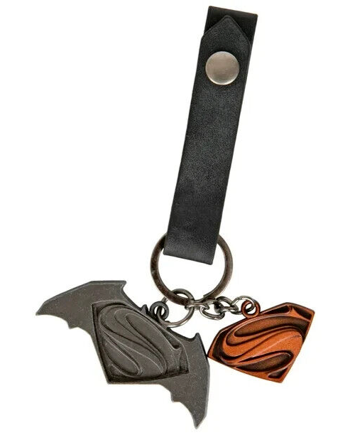 FRIENDS BATMAN Vs SUPERMAN MOVIE METAL KEYCHAIN KEY RING FRIENDSHIP LOGO CLIP