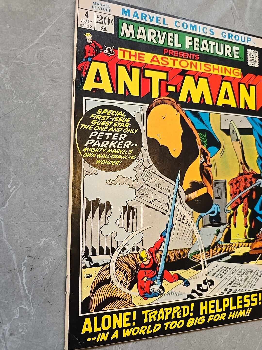 Marvel Feature #4 - Presents The Astonishing Ant-man - 1972 VG / F+ ANTMAN COMIC