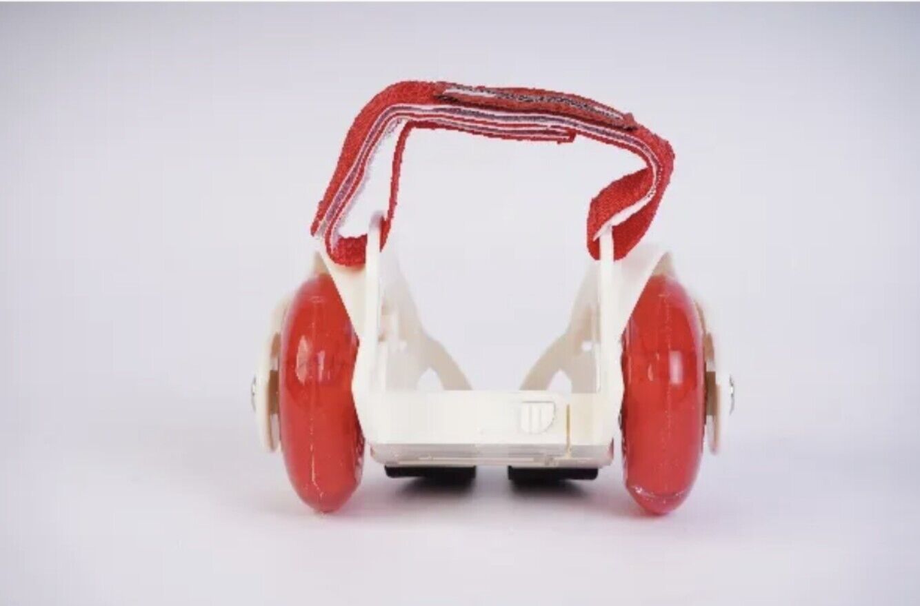 Hamleys® OFFICIAL Ferrari Flashing Wheels Roller Skates WHITE RACING CHILDRENS
